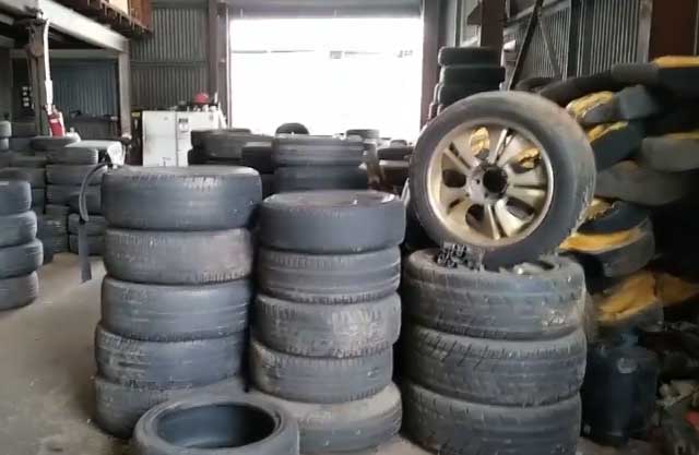 Second-hand car parts and tyres